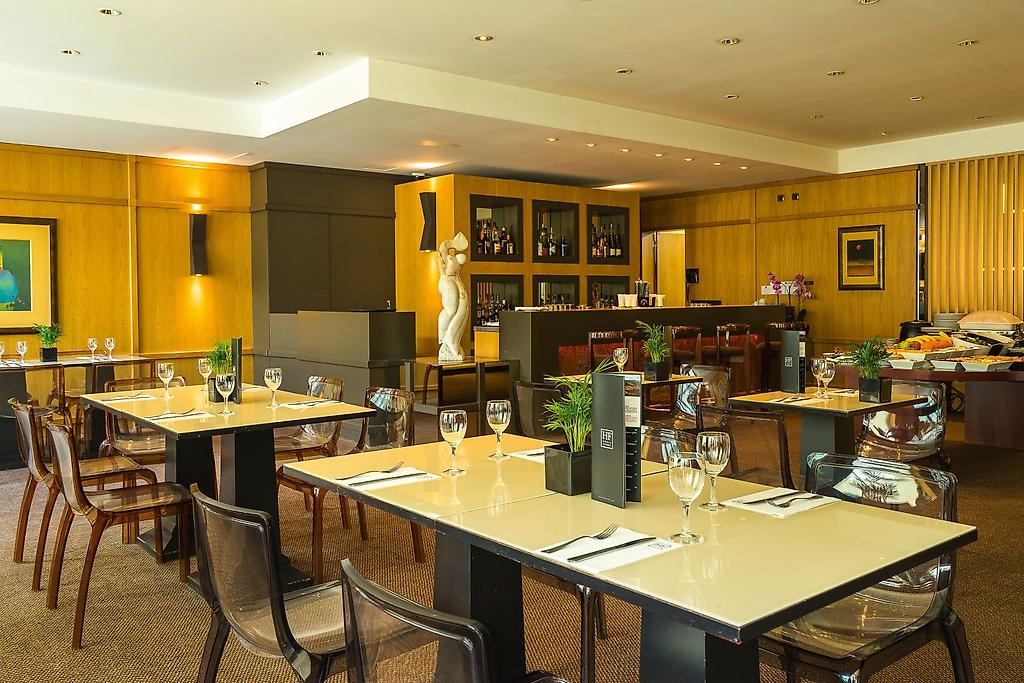 HF Fénix Lisboa, Restaurant/Gastronomie