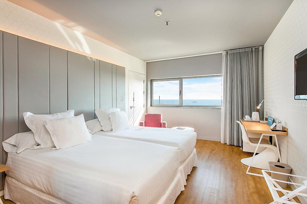 Occidental Atenea Mar Adults Only, Superior