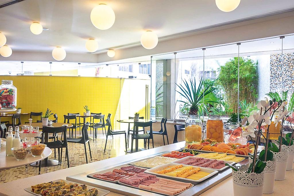HF Fénix Garden, Restaurant/Gastronomie