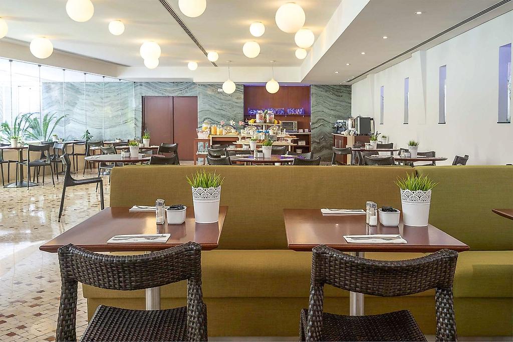 HF Fénix Garden, Restaurant/Gastronomie