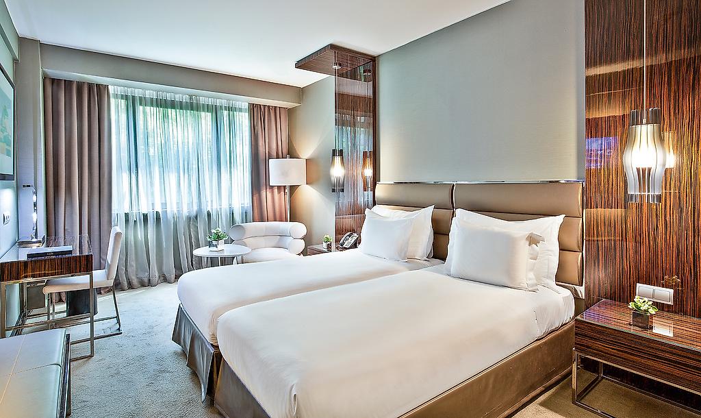 Altis Grand Hotel, Superior