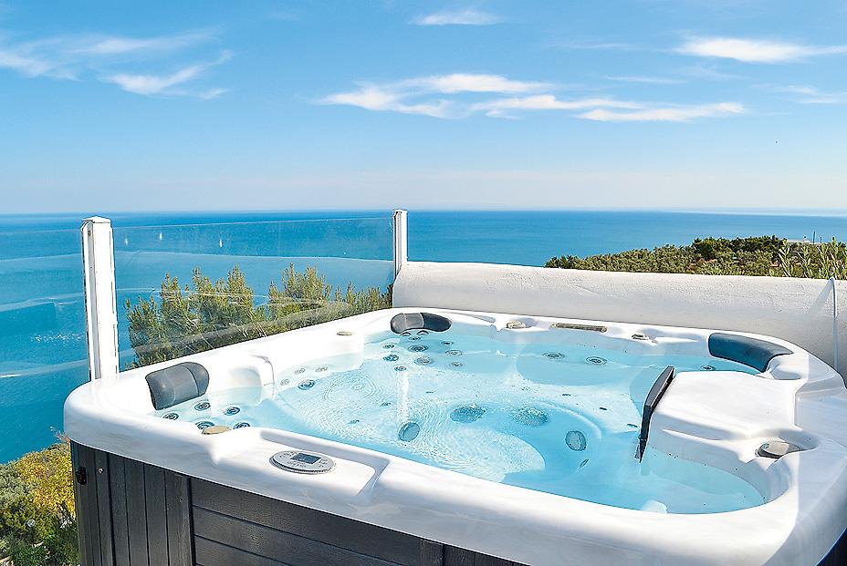 La Locanda del Carrubo, Jacuzzi mit Meerblick