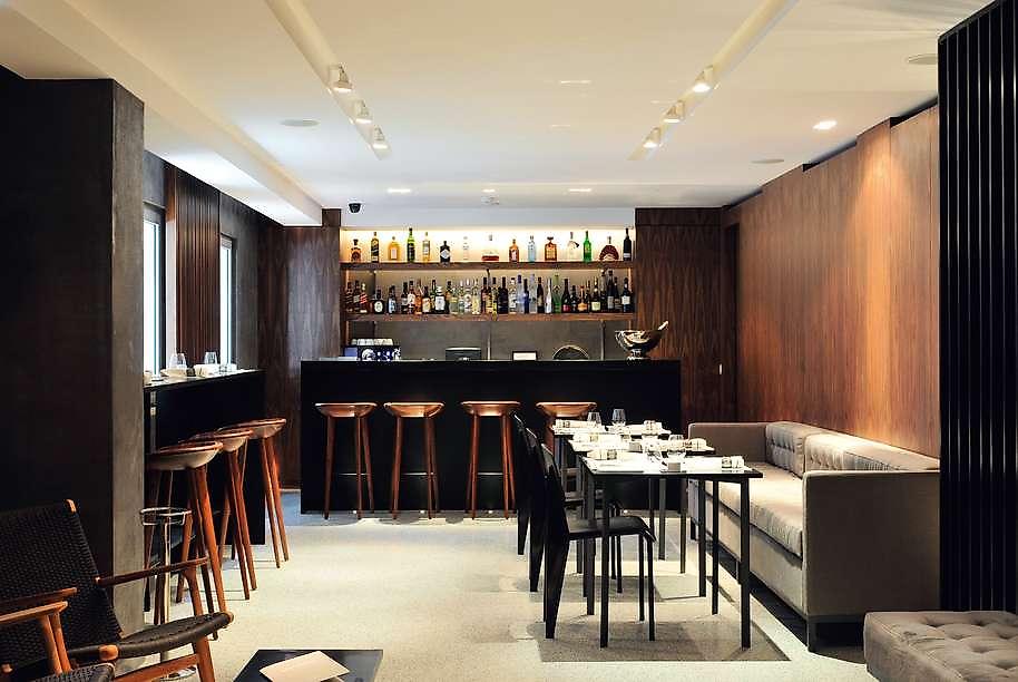 Altis Prime Appartements, Bar