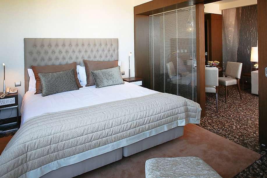 Neya Lisboa Hotel, Suite Schlafbereich