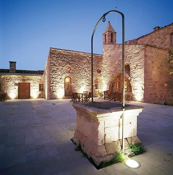 Parador de Cardona, Brunnen