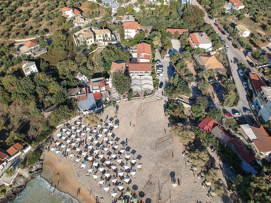 Laka Apartments & Studios, sonstige