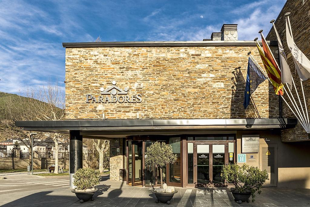 Parador de La Seu d’Urgell, Resort/Hotelanlage