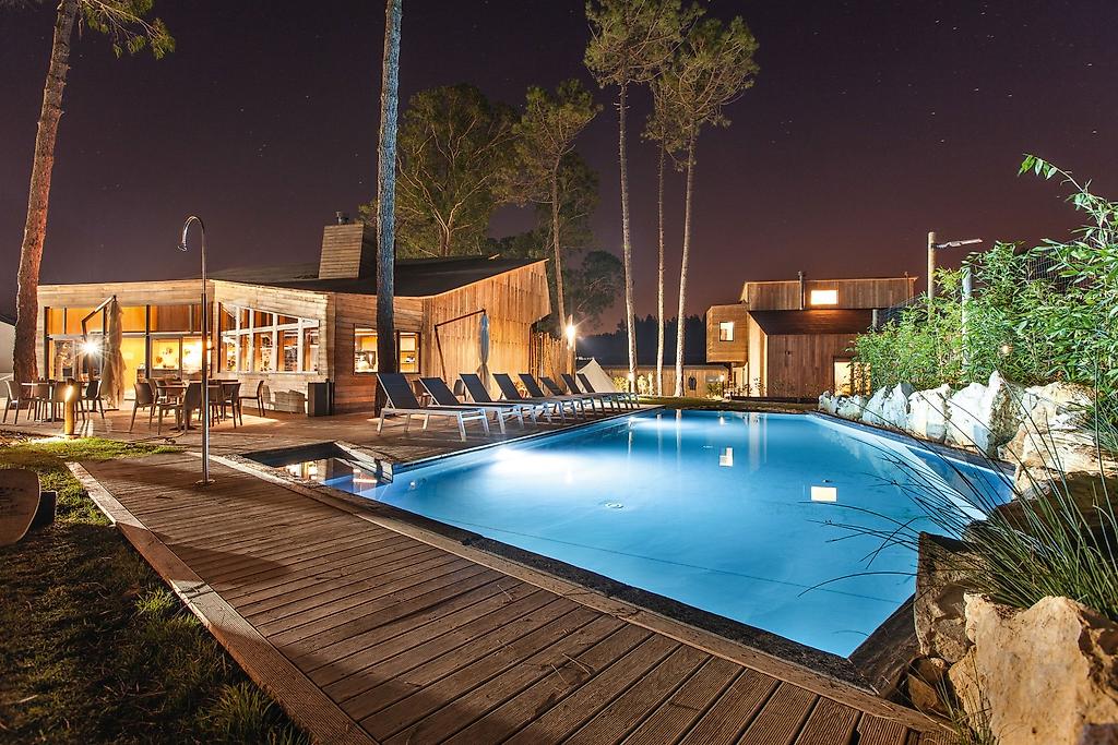 Bukubaki Eco Surf, Pool/Poolbereich