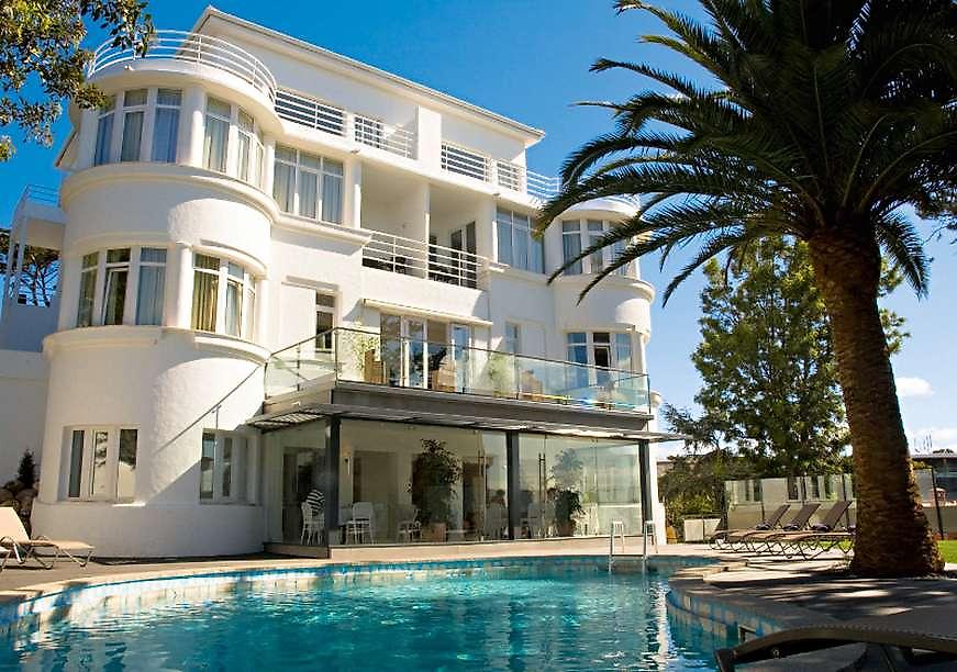 Hotel Amazónia Estoril, Pool vor dem Hotel