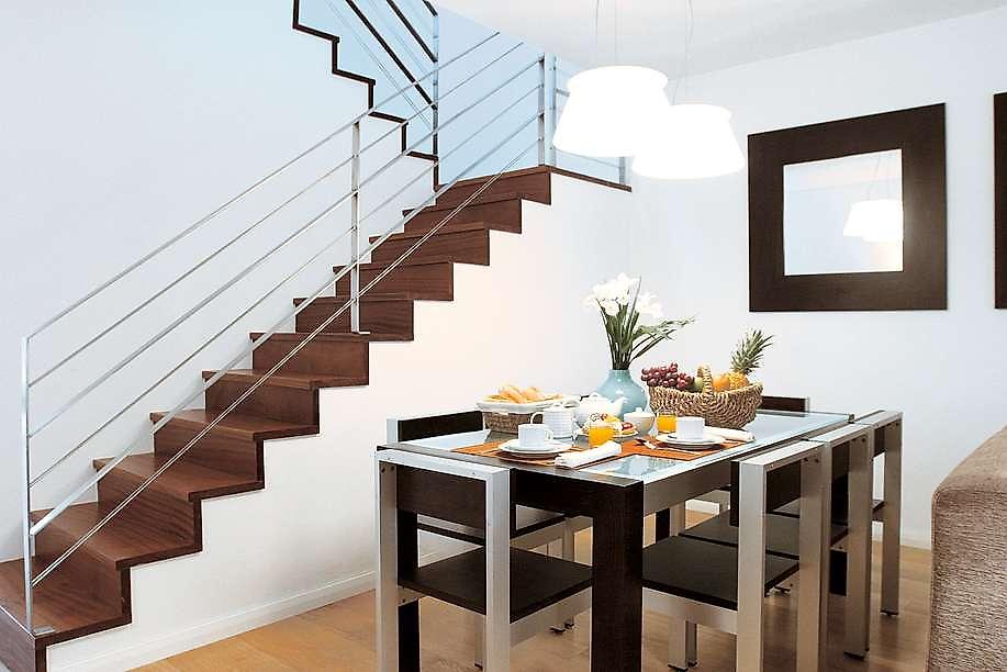 Vila Bicuda, Treppe und Essbereich