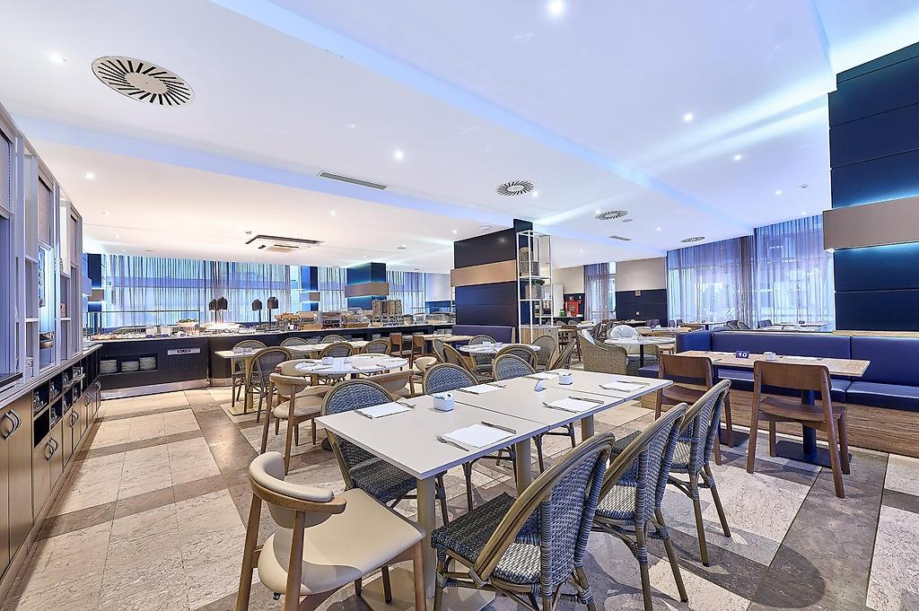 TRYP Lisboa Caparica Mar by Wyndham, Restaurant/Gastronomie