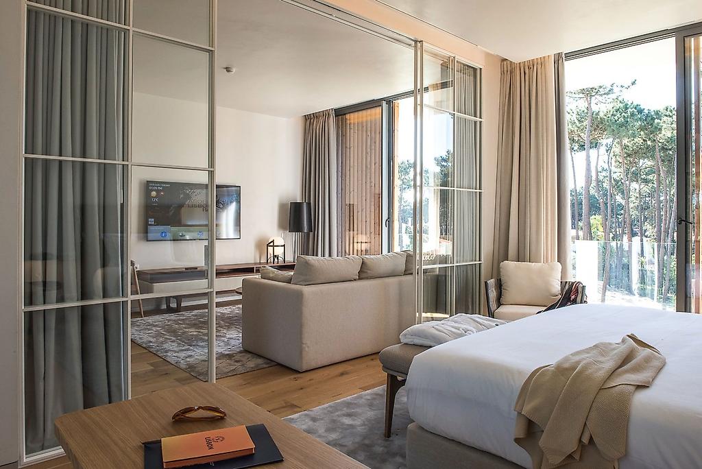 Aroeira Lisbon Hotel – Sea & Golf, Suite