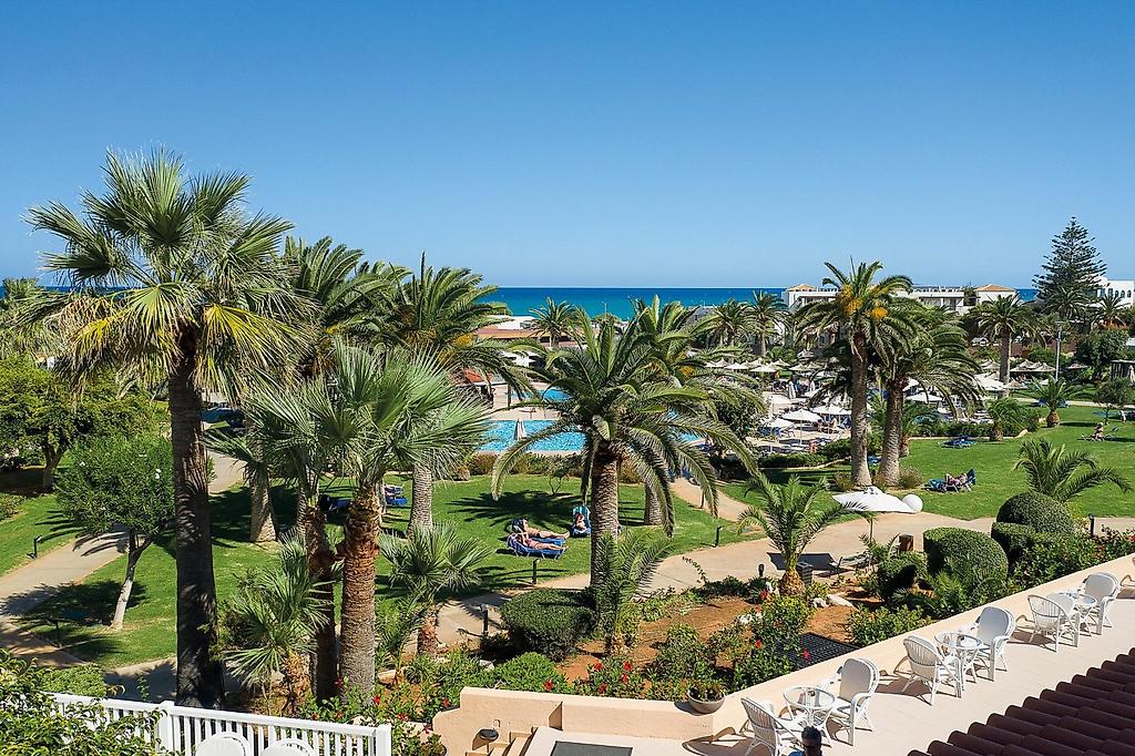 Anissa Beach & Village Hotel,