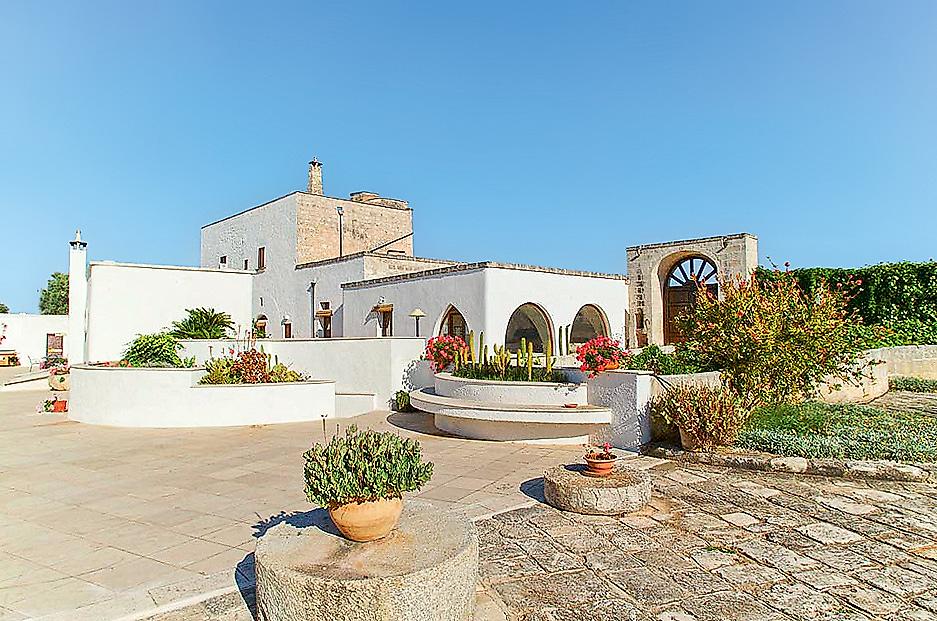 Masseria Tutosa, Hotel