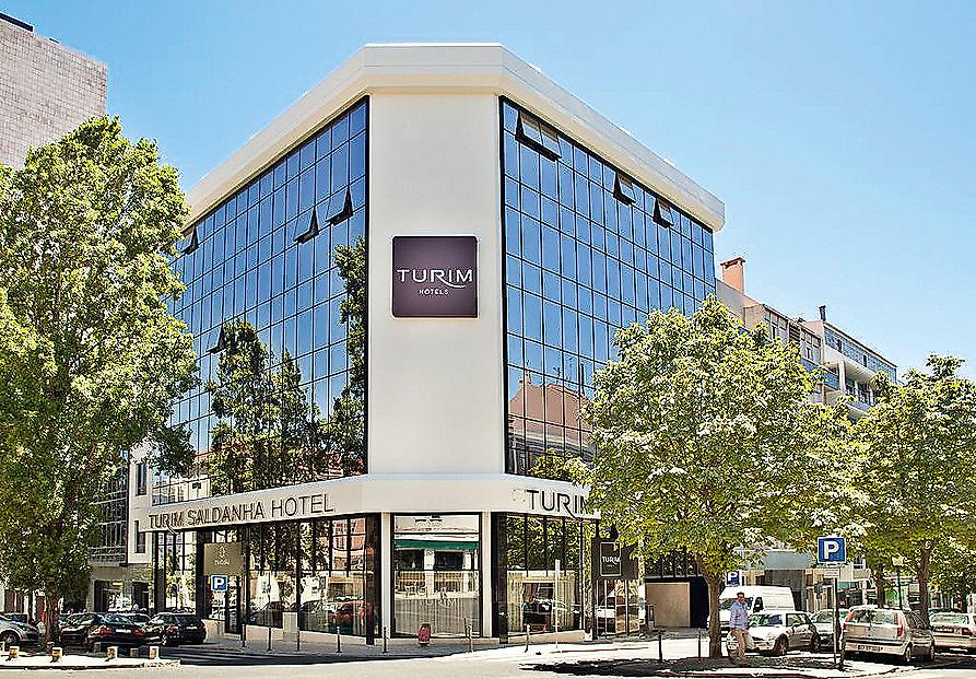 Turim Saldanha, Fassade