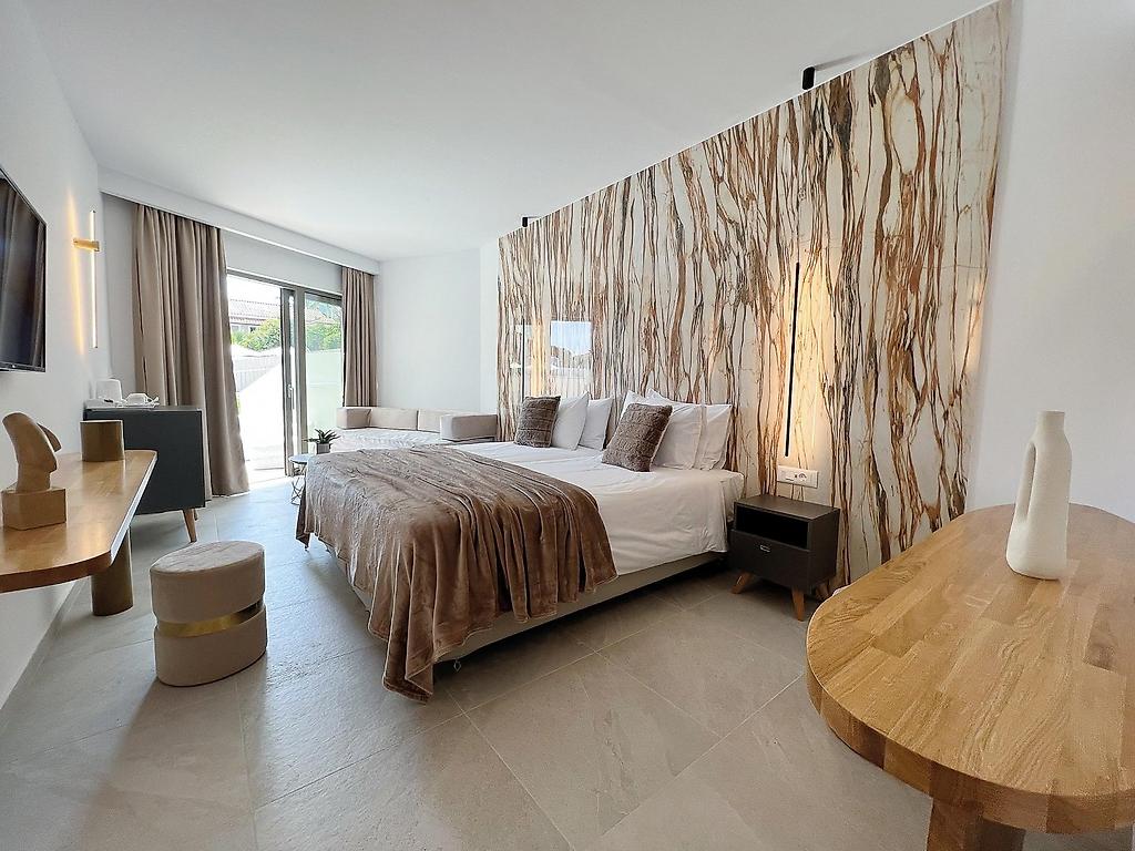 Diana Palace Hotel, Junior-Suite Pool