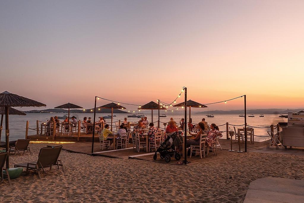 Eagles Palace, Restaurant/Gastronomie