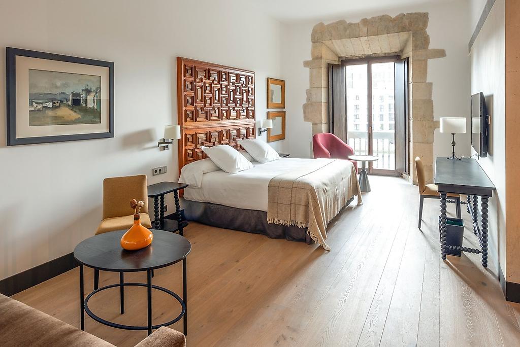 Parador de León, Standard