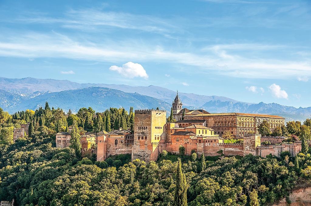 »Die Großen Drei« – Sevilla, Córdoba und Granada ab Málaga 2