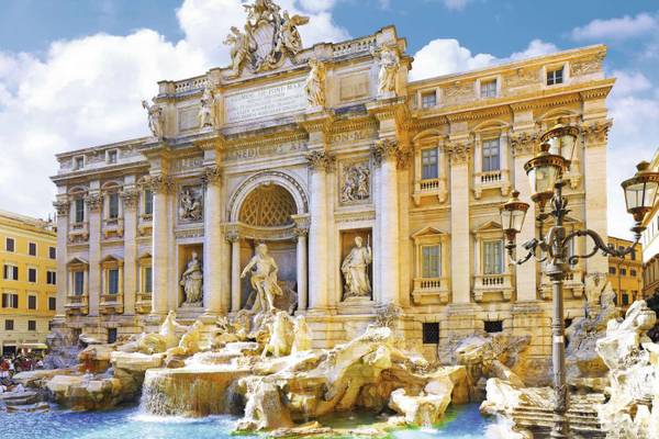 Trevibrunnen in Rom Architektur