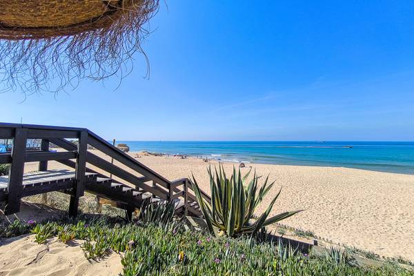 Praia Galé, Albufeira, Portugal
