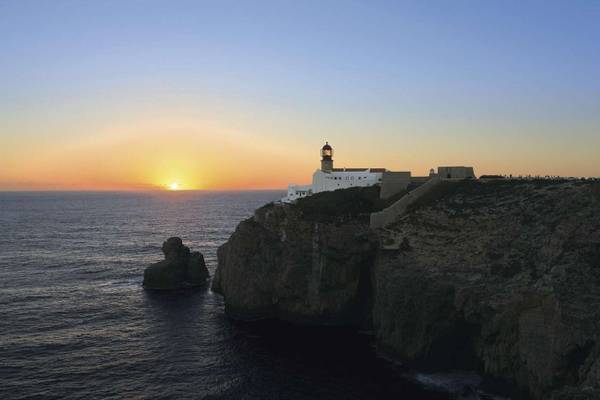 Sarges Leuchtturm bei Nacht, Portugal 