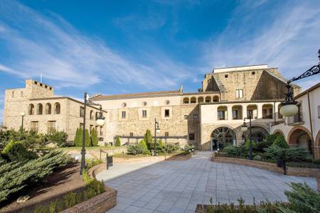 Parador de Plasencia, Resort/Hotelanlage