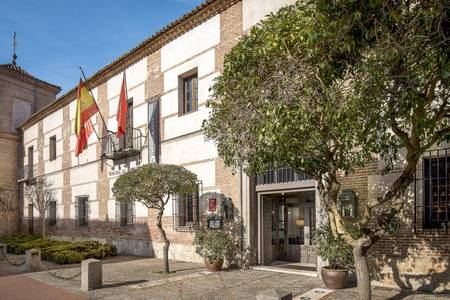 Parador de Alcala de Henares, Resort/Hotelanlage