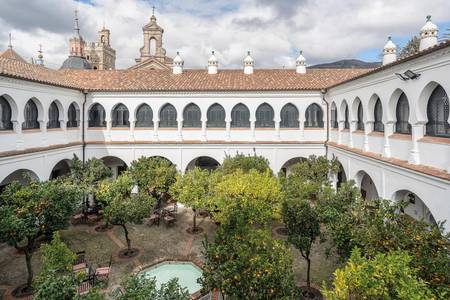 Parador de Guadalupe, Resort/Hotelanlage