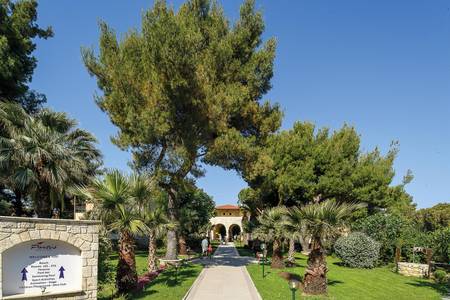 Portes Beach Hotel, Portes Beach Hotel,