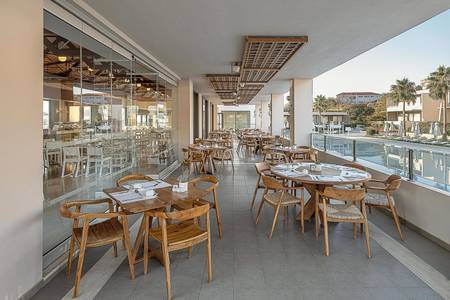 Avra Imperial Hotel, Restaurant/Gastronomie