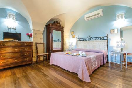 Villa Asfodeli, Standard