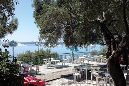 Nautilus Barbati, Restaurant/Gastronomie
