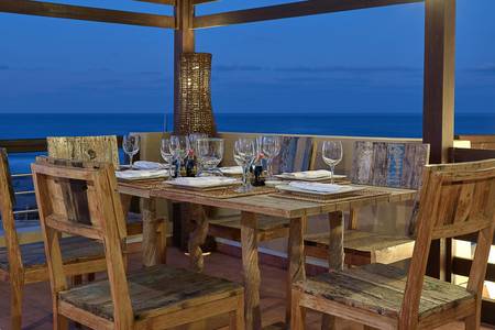 Pilot Beach Resort, Restaurant/Gastronomie