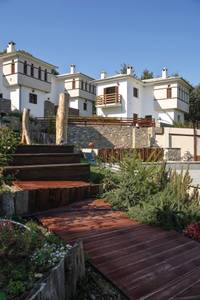 12 Months Luxury Resort, Resort/Hotelanlage