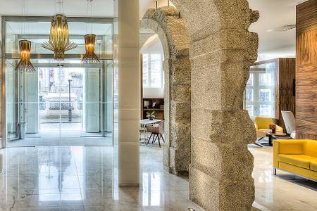 NH Collection Porto Batalha, Lobby