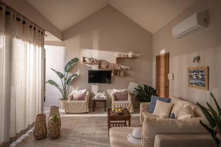 Istron Luxury Villas, Marianna