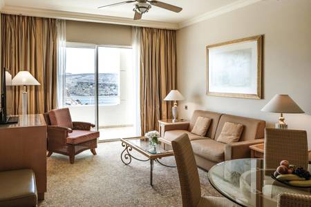 The Radisson Blu Resort & Spa Malta Golden Sands, Suite