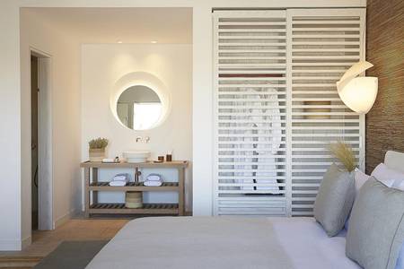 Once in Mykonos - Designed for adults by Louis Hotels, Design