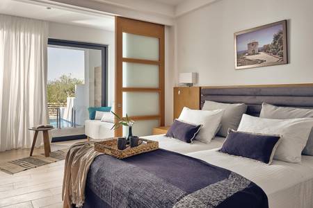 Cavo Orient Beach Hotel, Deluxe Suite