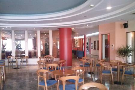 Astron, Restaurant/Gastronomie