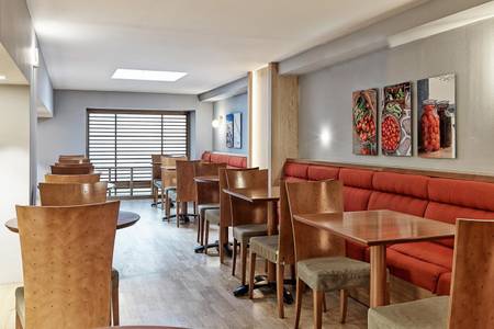 Achilleas Hotel, Restaurant/Gastronomie