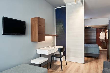 Achilleas Hotel, Wohnbeispiel