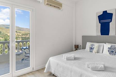 Paradise Art Hotel, Standard