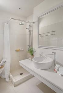 Erato Hotel, Comfort