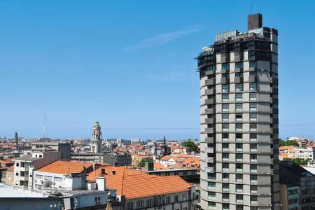 Hotel Dom Henrique Downtown, Fassade