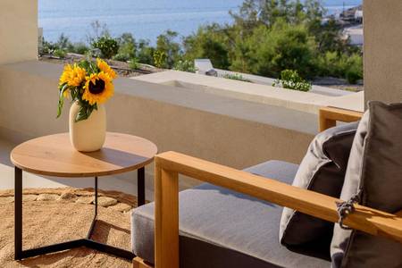 11:11 By Potnia, Senior Suite 11:11 By Potnia, Senior Suite