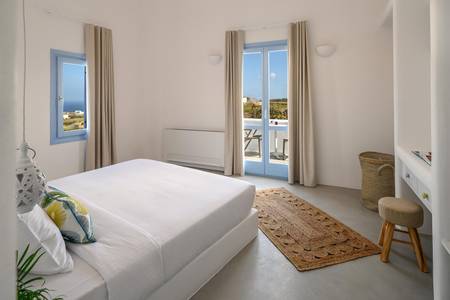 Este Luxury Suites, Supreme