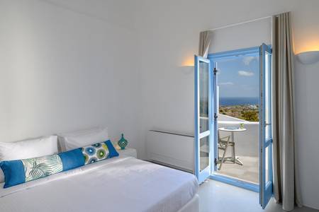 Este Luxury Suites, Supreme