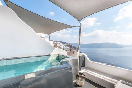 Secret Legend Suites, Fable